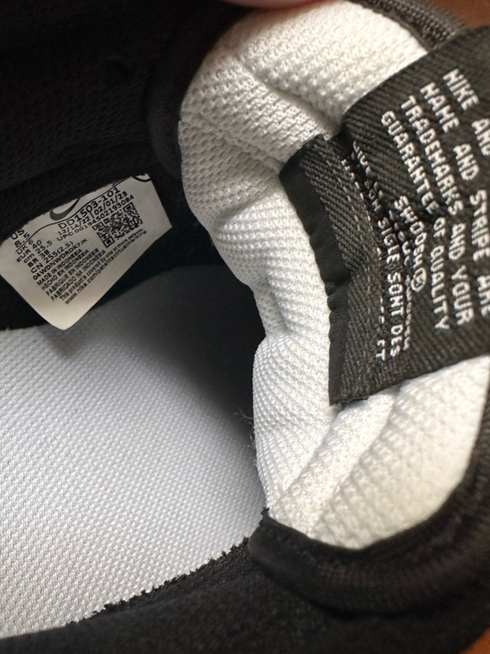 Nike Women’s Dunk Low-Top Sneakers - Picture 6 of 8